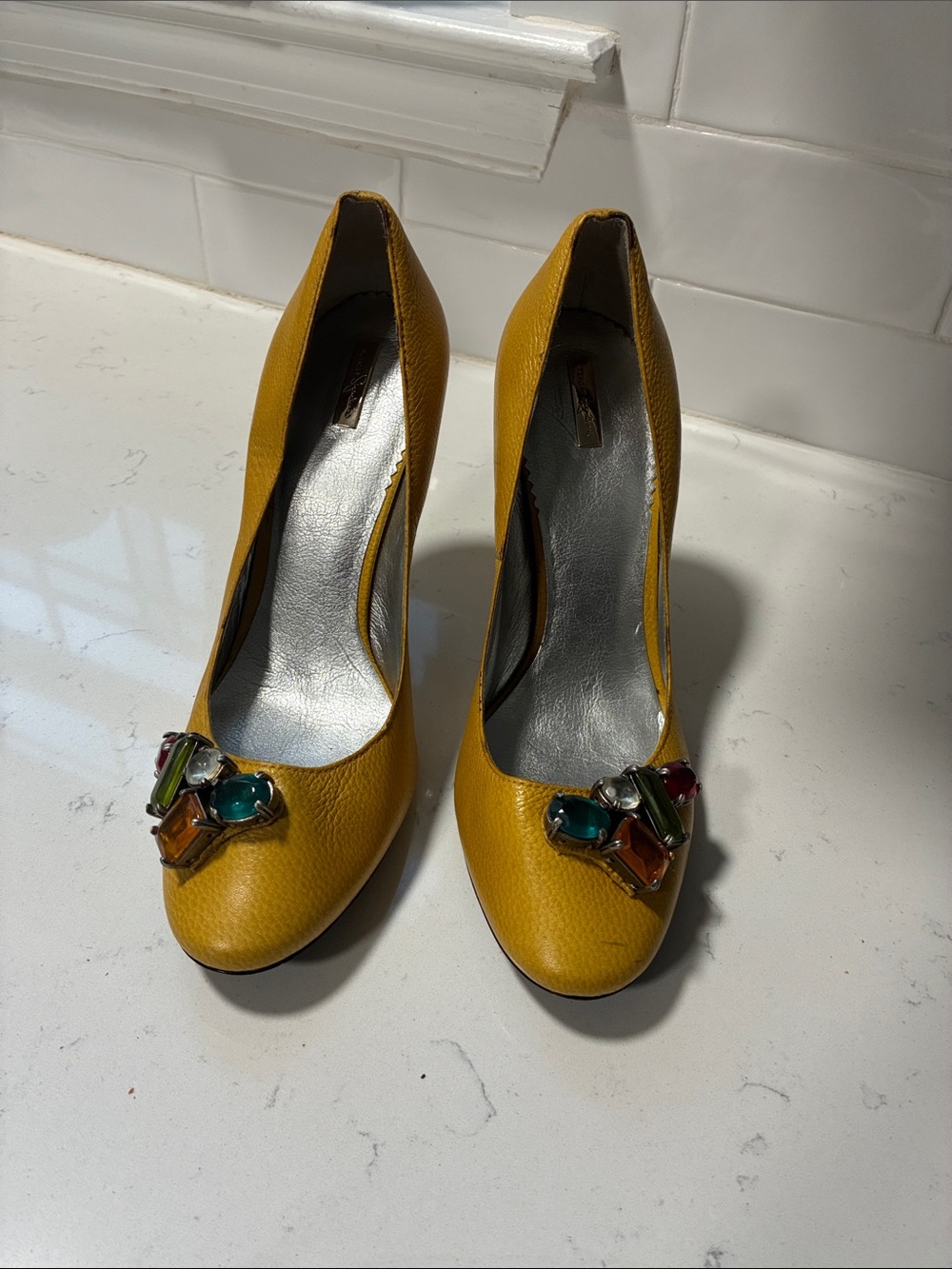 Report Signature Yellow Gem-Embellished Pumps